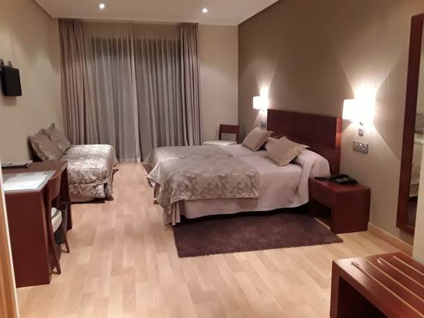 Imagen de la habitación del Hotel Astura. Foto 10