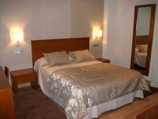 Imagen de la habitación del Hotel Astura. Foto 11