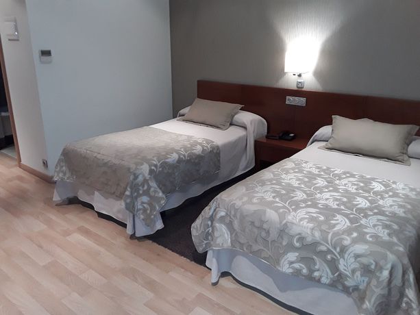 Imagen de la habitación del Hotel Astura. Foto 13