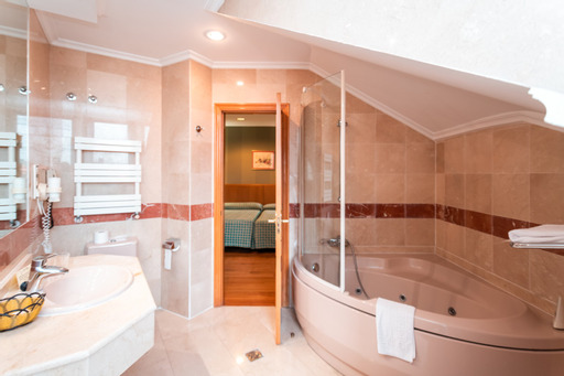 Imagen de la habitación del Hotel Astures. Foto 5