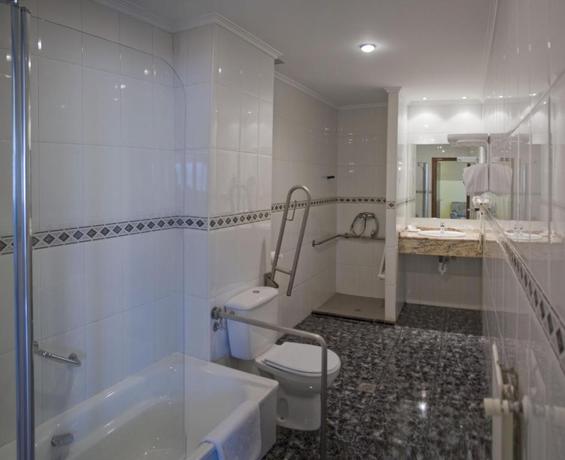 Imagen de la habitación del Hotel Asturias, Gij&oacute;n. Foto 5