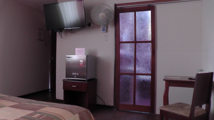 Imagen de la habitación del Hotel Asturias Inn. Foto 5