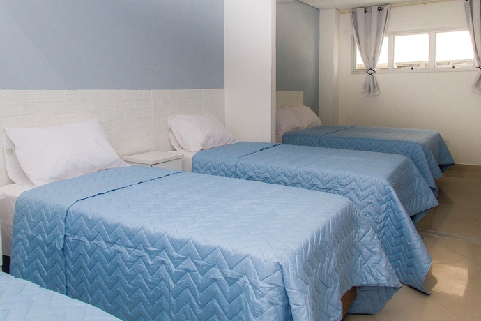 Imagen de la habitación del Hotel Asturias Mall Suites. Foto 8