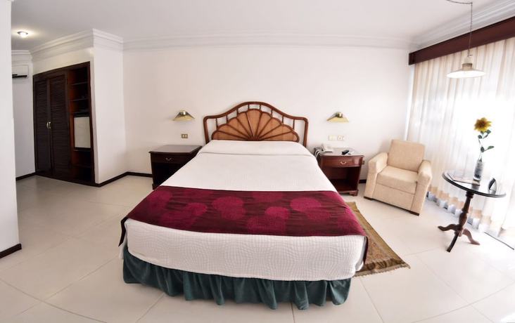 Imagen de la habitación del Hotel Asturias, Municipio Santa Cruz de la Sierra. Foto 10