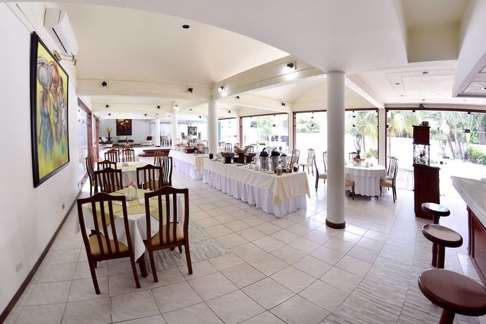 Imagen del bar/restaurante del Hotel Asturias, Municipio Santa Cruz de la Sierra. Foto 3