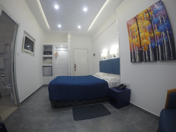 Imagen de la habitación del Hotel Asty. Foto 2