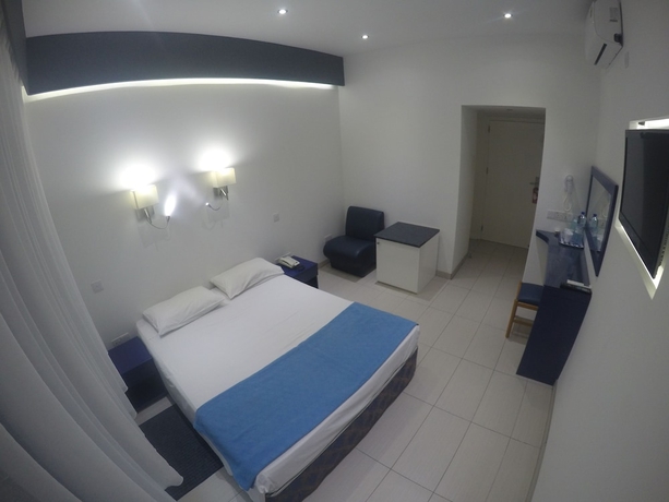 Imagen de la habitación del Hotel Asty. Foto 3