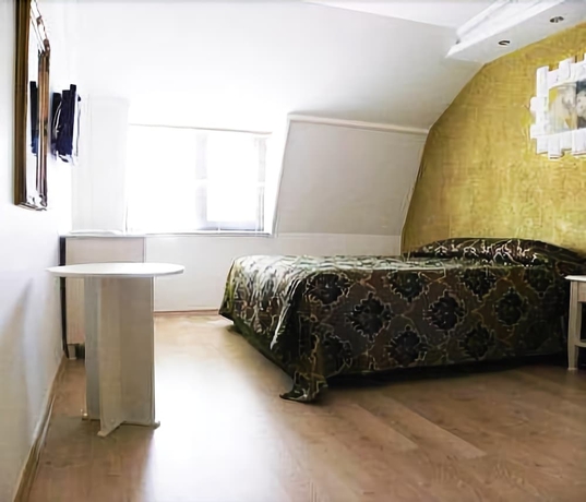 Imagen de la habitación del Hotel Asur. Foto 9