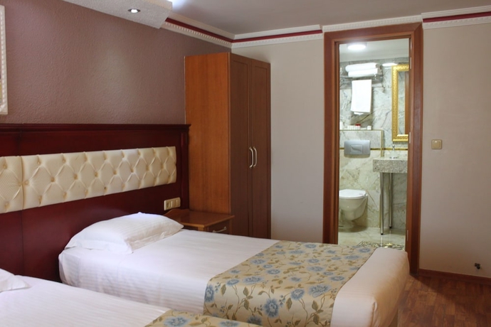 Imagen de la habitación del Hotel Asur. Foto 11