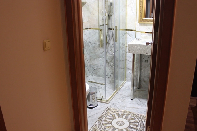 Imagen de la habitación del Hotel Asur. Foto 17