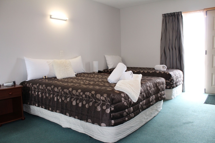 Imagen de la habitación del Hotel Asure Ambassador Motor Lodge. Foto 13