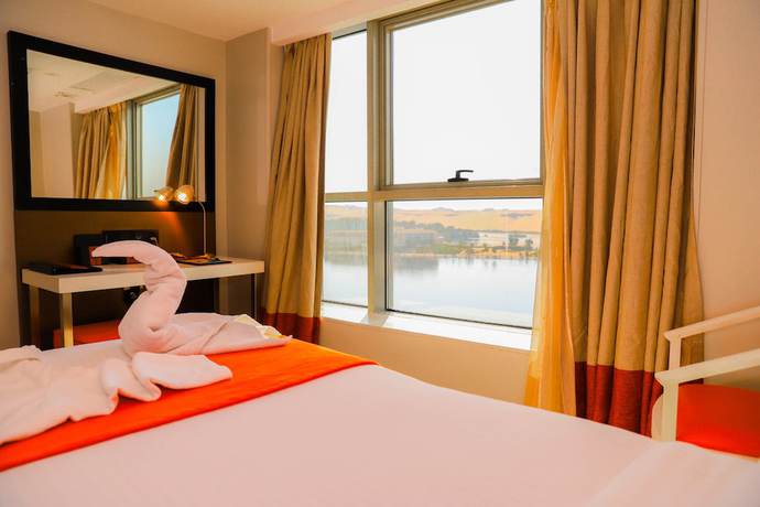 Imagen de la habitación del Hotel Aswan Plaza. Foto 4
