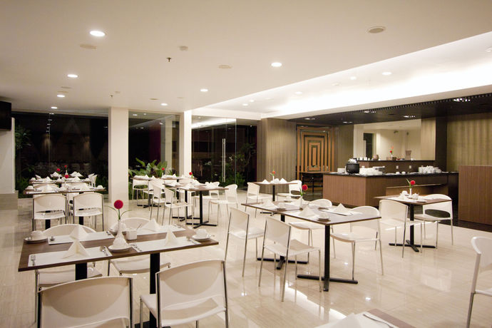 Imagen de los interiores del Hotel Aswin Hotel And Spa. Foto 9