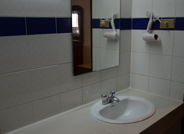 Imagen de la habitación del Hotel At Bangkok. Foto 2