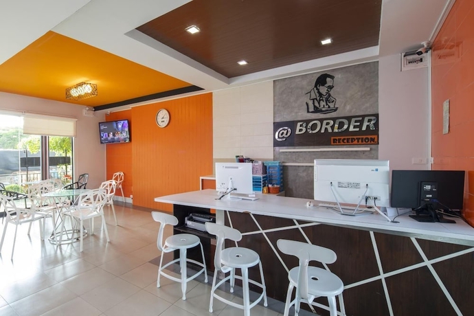 Imagen de los interiores del Hotel At Border. Foto 19