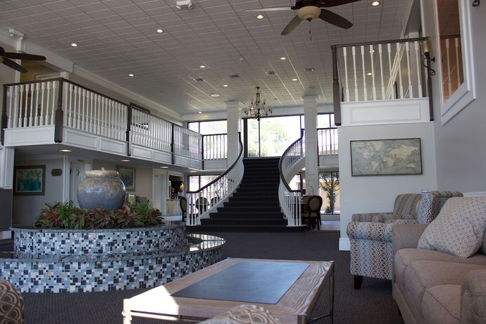 Imagen de los interiores del Hotel At Home Inn And Suites. Foto 17