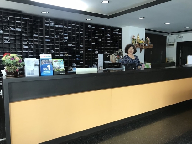 Imagen de los interiores del Hotel At Home Place. Foto 17