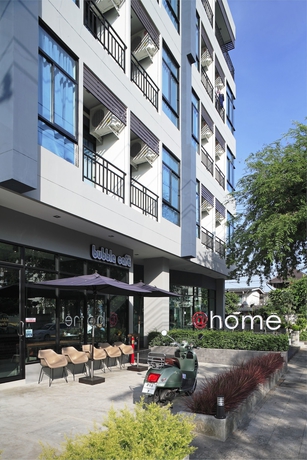 Imagen de los exteriores del Hotel At Home Residence. Foto 17