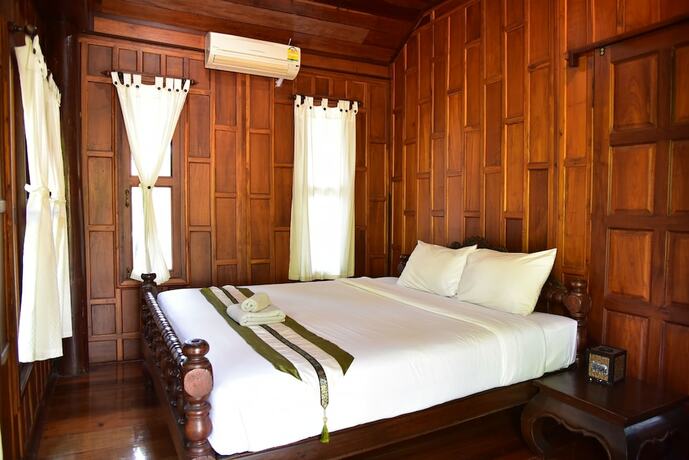 Imagen de la habitación del Hotel At Home Resort. Foto 17