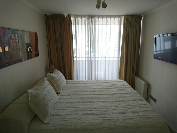 Imagen de la habitación del Hotel At Home Roger De Flor. Foto 5