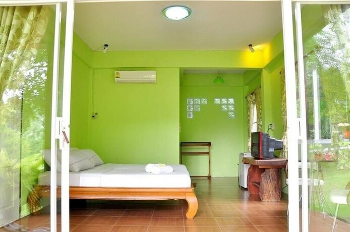 Imagen de la habitación del Hotel At Home Suanphung. Foto 21