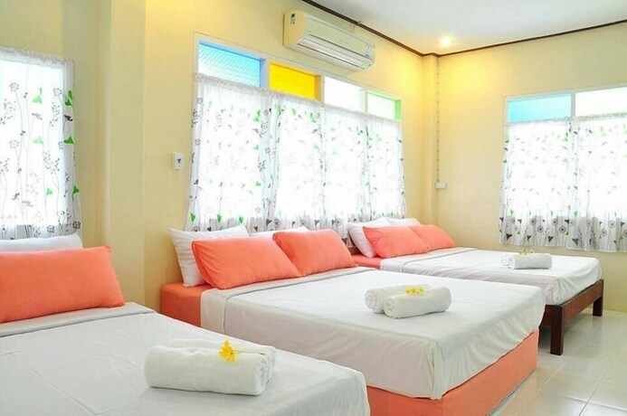 Imagen de la habitación del Hotel At Home Suanphung. Foto 23