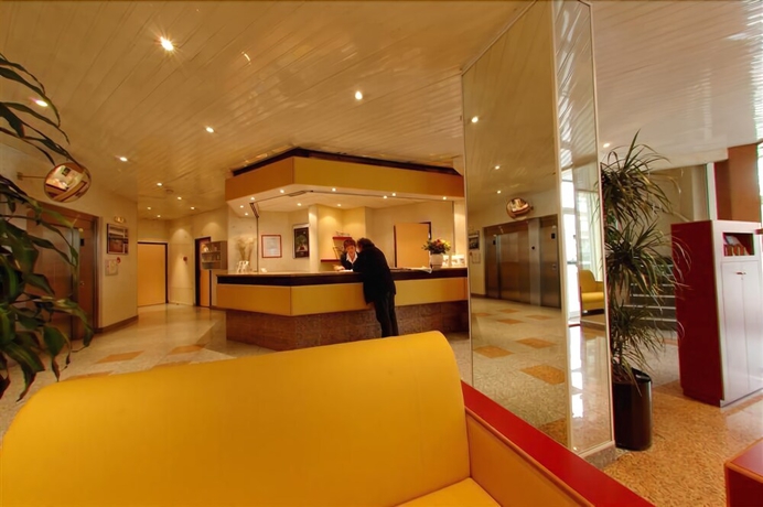 Imagen de los interiores del Hotel At Home, Toulouse. Foto 12