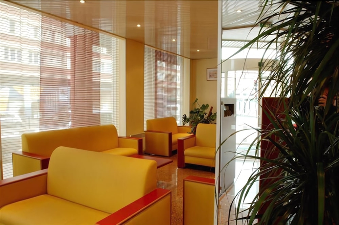 Imagen del bar/restaurante del Hotel At Home, Toulouse. Foto 4