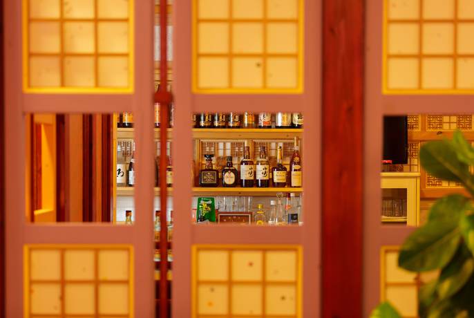 Imagen del bar/restaurante del Hotel At Inn. Foto 3