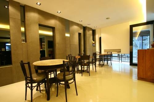 Imagen general del Hotel At One Inn. Foto 20