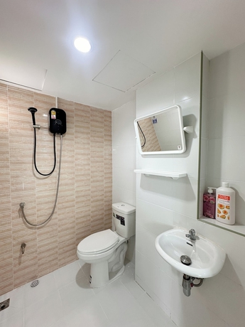 Imagen de la habitación del Hotel At Samutsakorn Suansom. Foto 15