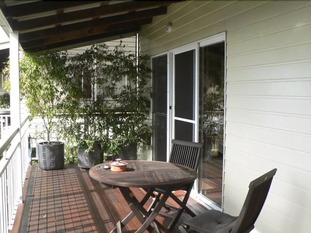 Imagen de la habitación del Hotel At Sunrise Cottages. Foto 9