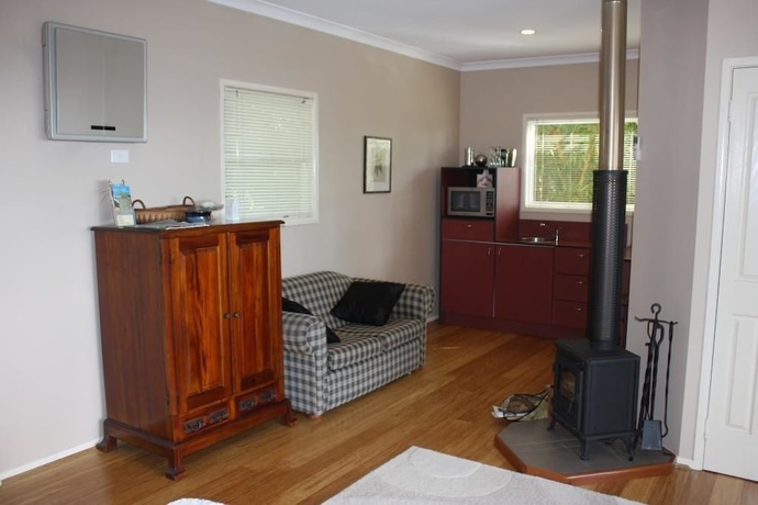 Imagen de los interiores del Hotel At Sunrise Cottages. Foto 18