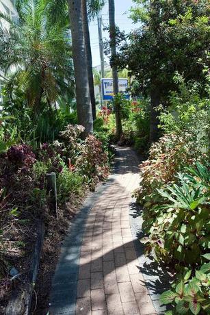 Imagen general del Hotel At Surfers Tradewinds. Foto 6