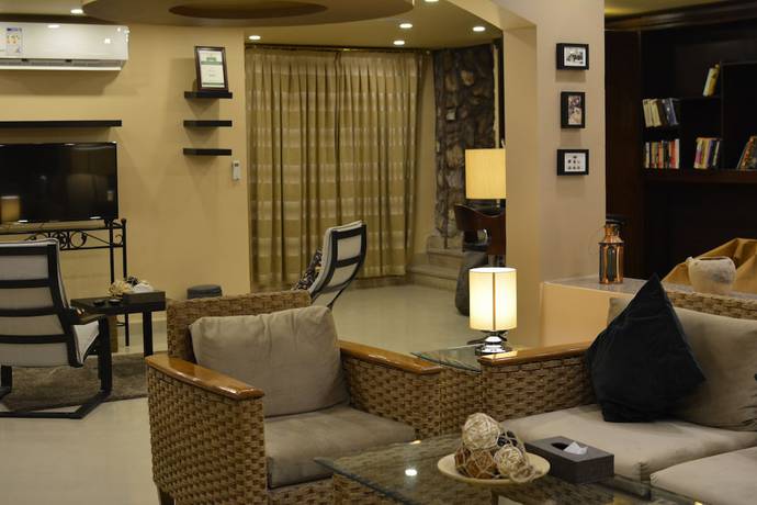 Imagen de los interiores del Hotel Ata Ali. Foto 20