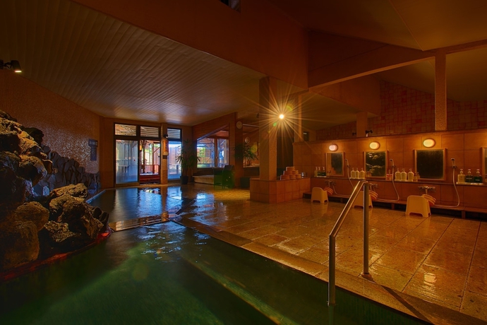 Imagen de la piscina del Hotel Atagawa Prince. Foto 13