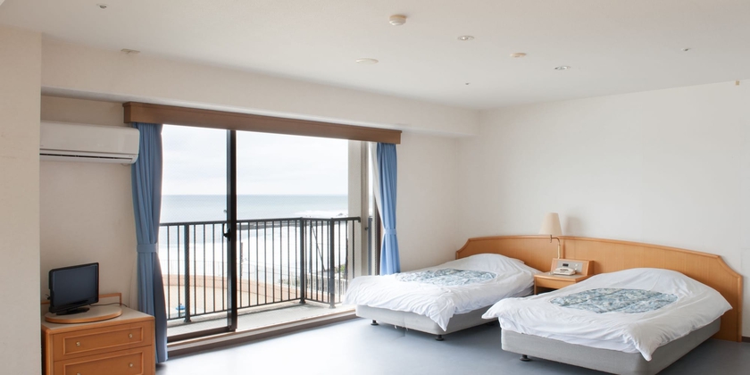 Imagen de la habitación del Hotel Atagawa Seaside. Foto 9