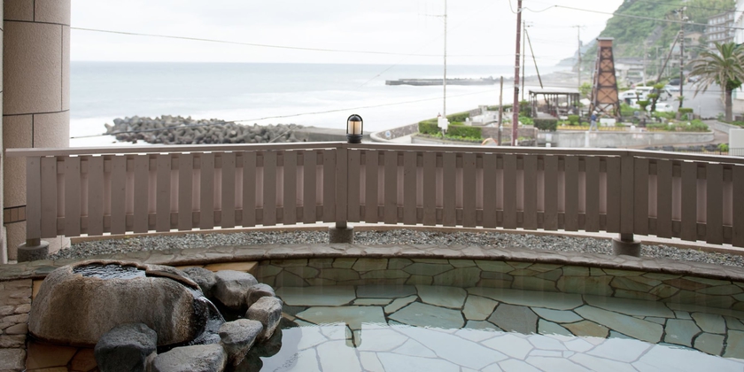 Imagen de los interiores del Hotel Atagawa Seaside. Foto 17