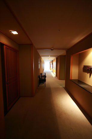 Imagen de la piscina del Hotel Atagawakan. Foto 12