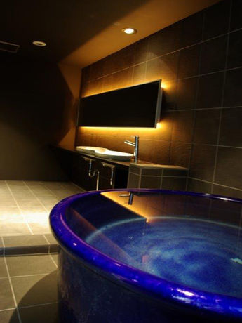 Imagen de la piscina del Hotel Atagawakan. Foto 16