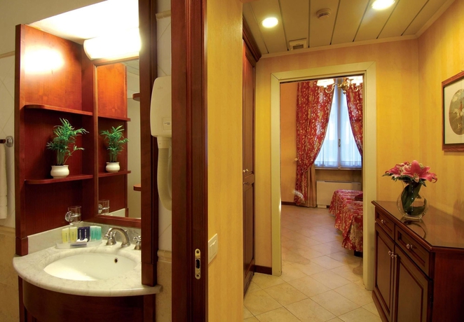 Imagen de la habitación del Hotel Atahotel De Angeli. Foto 10