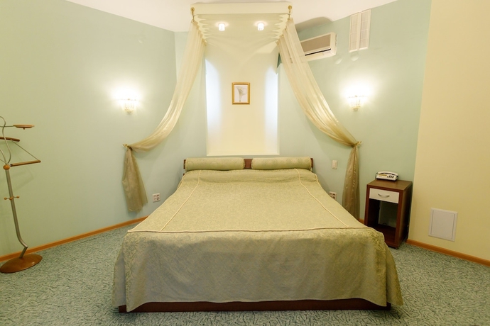 Imagen de la habitación del Hotel Atal. Foto 8