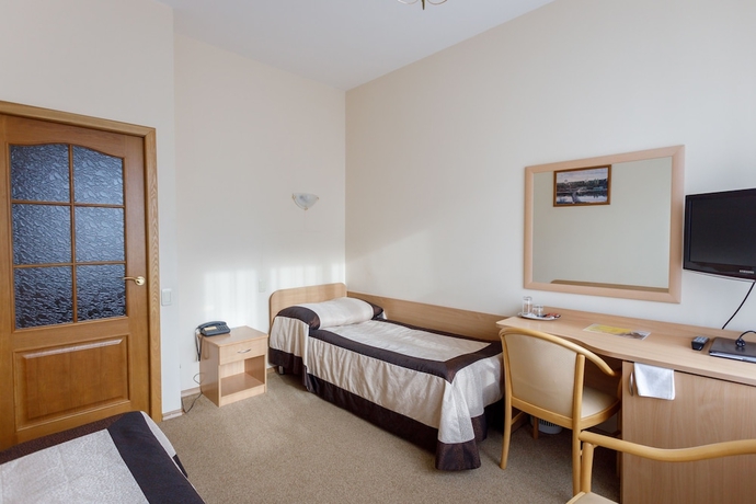 Imagen de la habitación del Hotel Atal. Foto 15