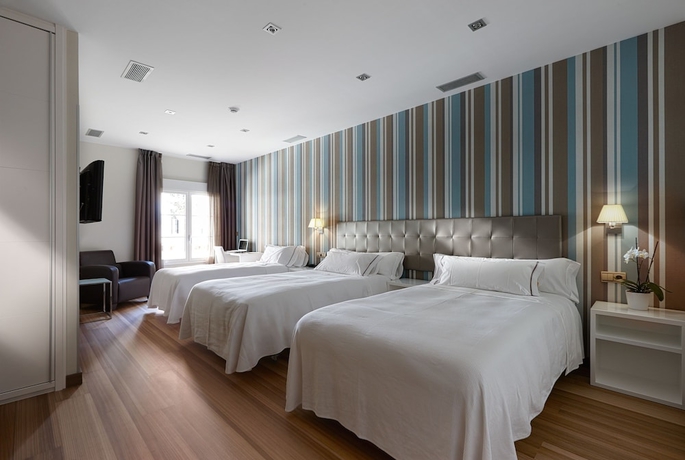 Imagen de la habitación del Hotel Atalaia, Irún. Foto 5