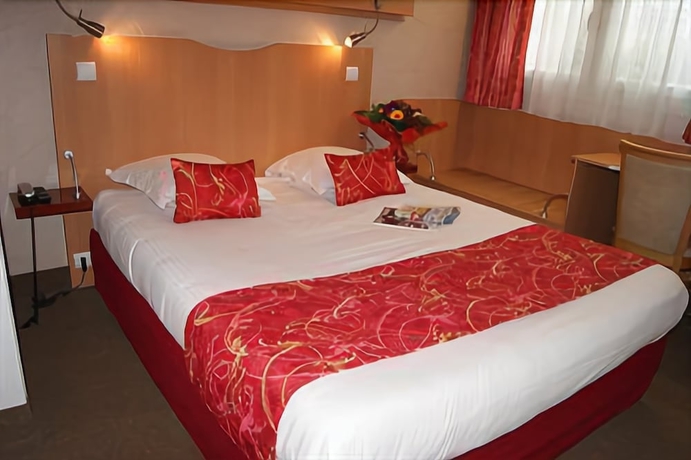 Imagen de la habitación del Hotel Atalante. Foto 8