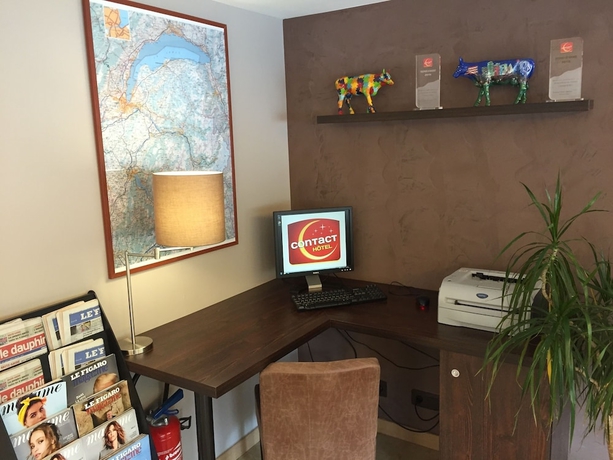 Imagen de los interiores del Hotel Atalante. Foto 16