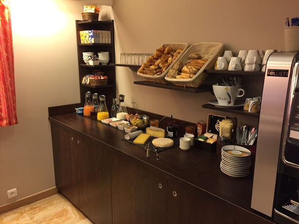 Imagen del bar/restaurante del Hotel Atalante. Foto 5