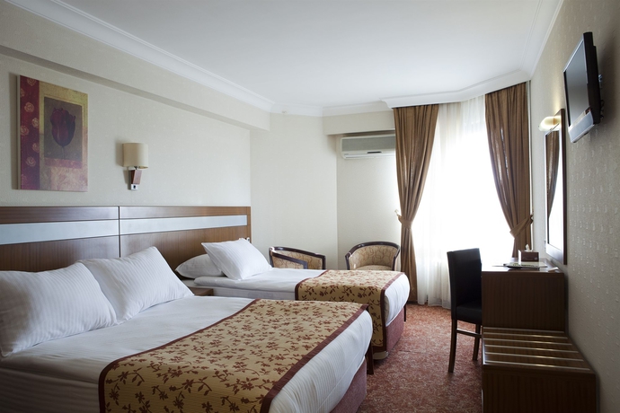 Imagen de la habitación del Hotel Atalay. Foto 8