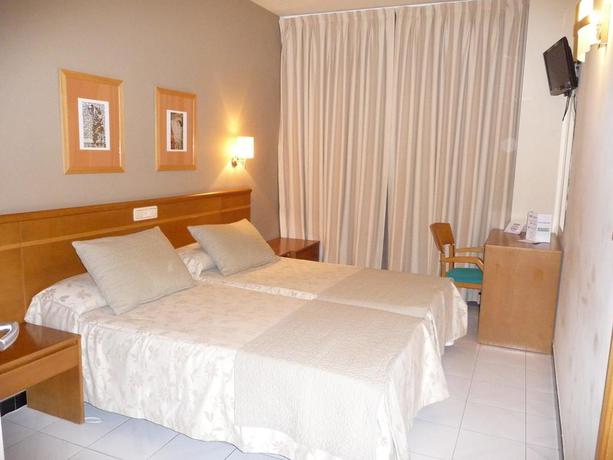 Imagen general del Hotel Atalaya I. Foto 6