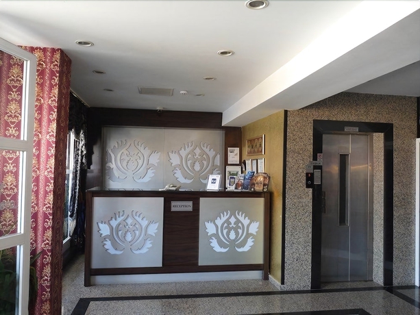 Imagen de los interiores del Hotel Atalla. Foto 17